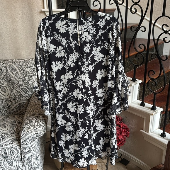 CALVIN KLEIN dress, size 8 - Picture 3 of 13